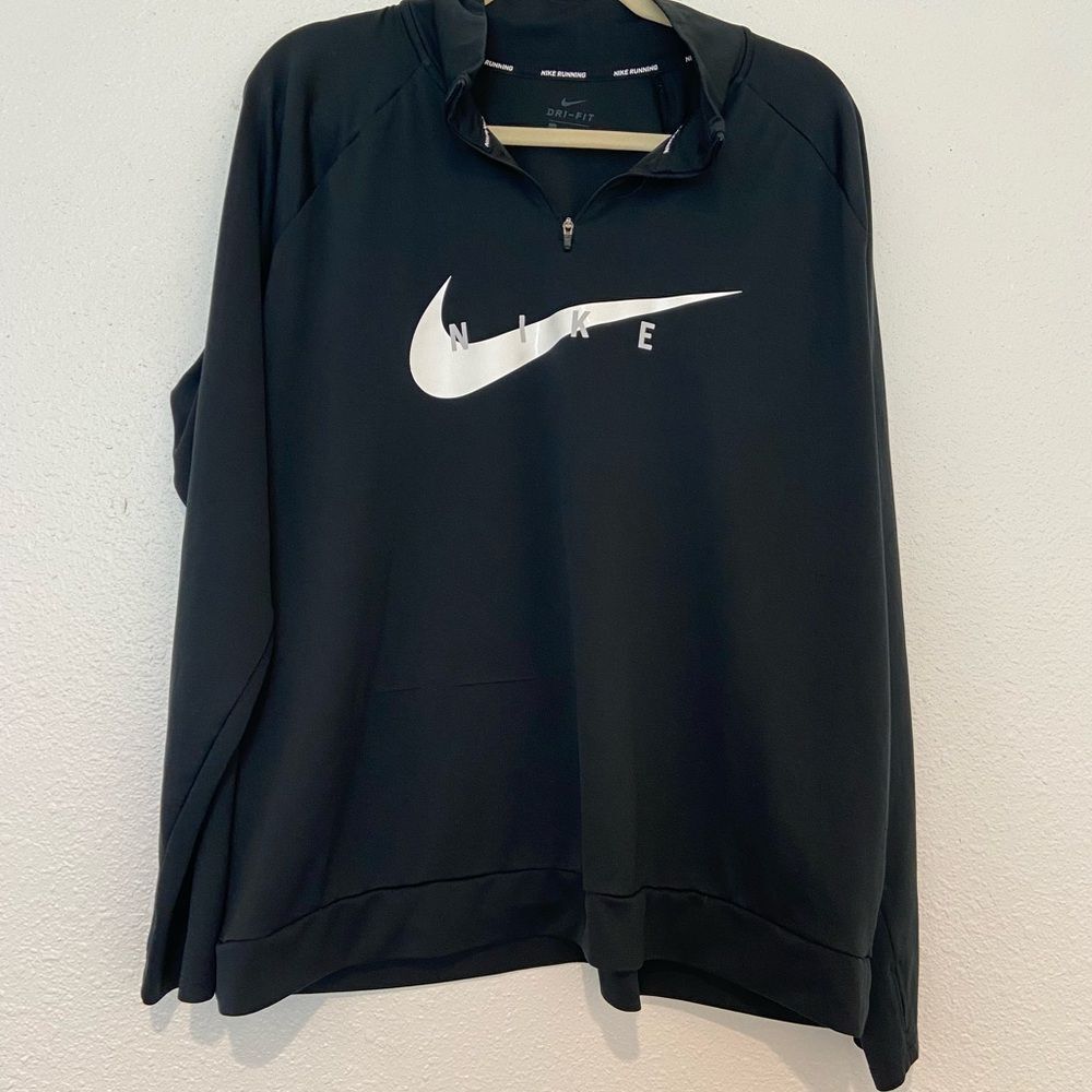 Mens Nike Black 1/4 Zip Dri-FIT Pullover Long Sleeve Shirt with Nike Logo